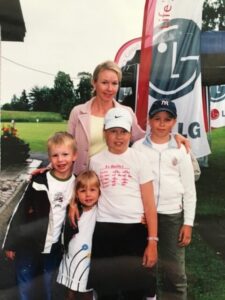 115LouiseAlexanderElsaElinEbbaAIDsGolf2015-rotated